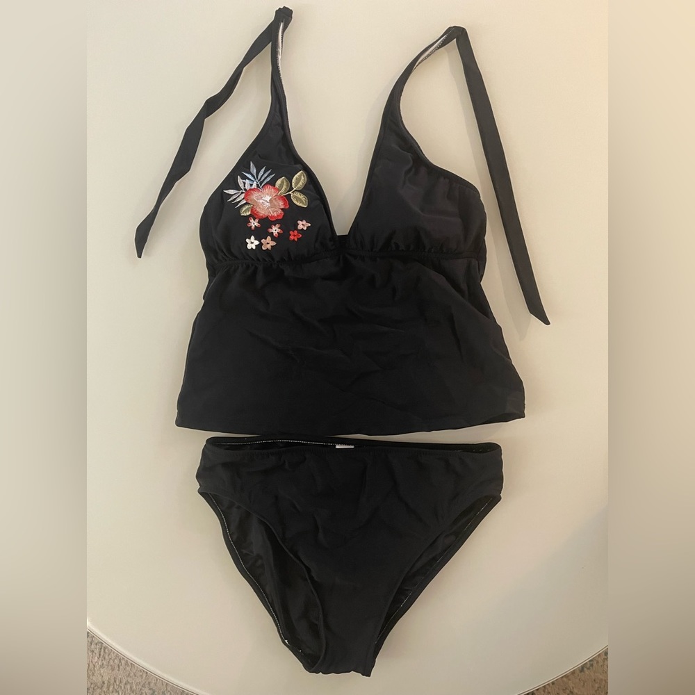 Black Embroidered Bikini Top Sz 10